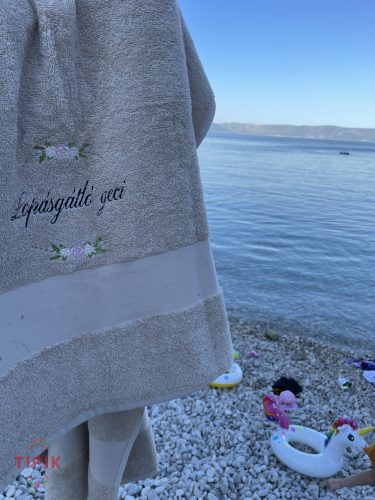 Lopásgátló geci - hímzett törölköző